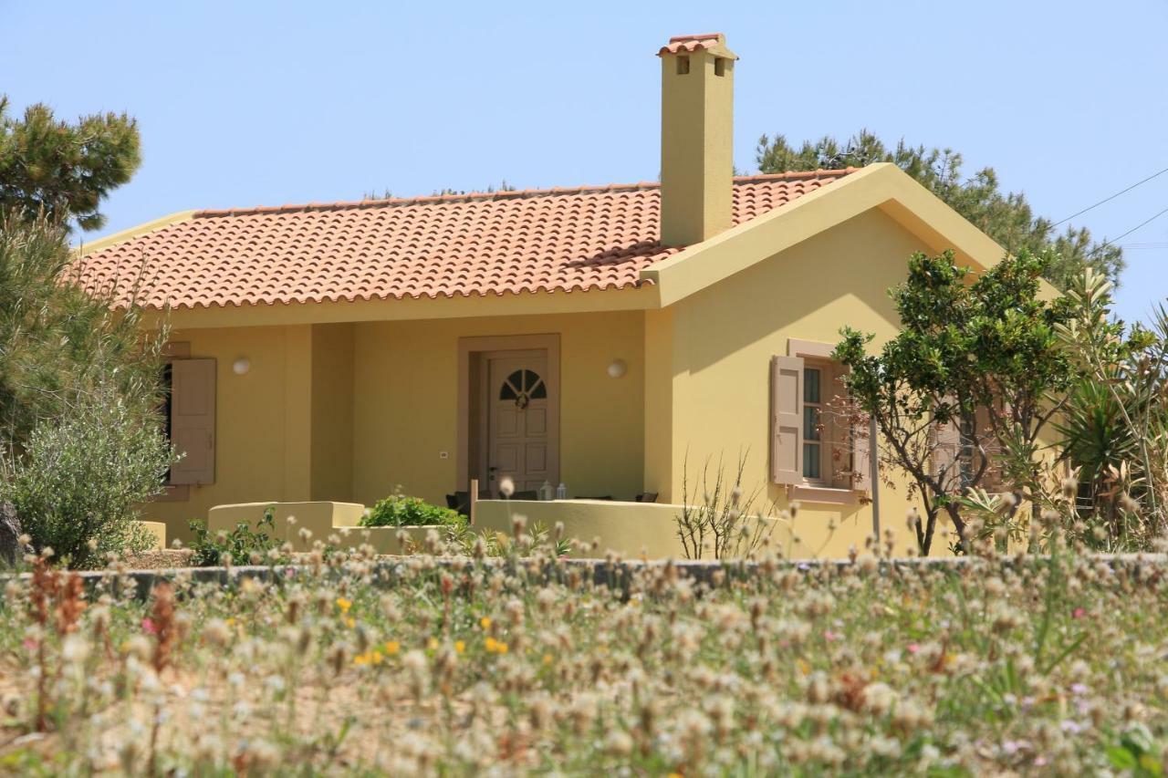 Minies Beach Villas Minia Exterior foto